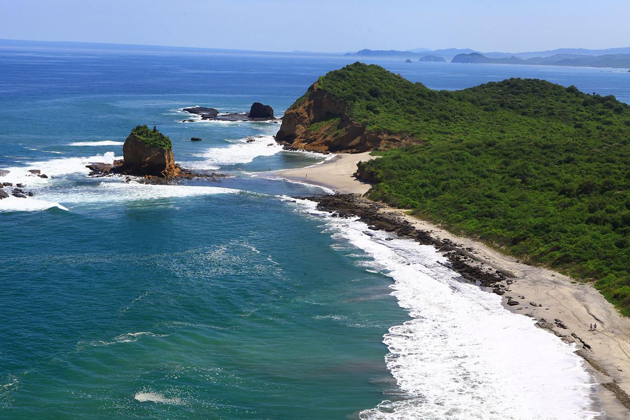 Mantaraya Lodge Puerto López エクステリア 写真