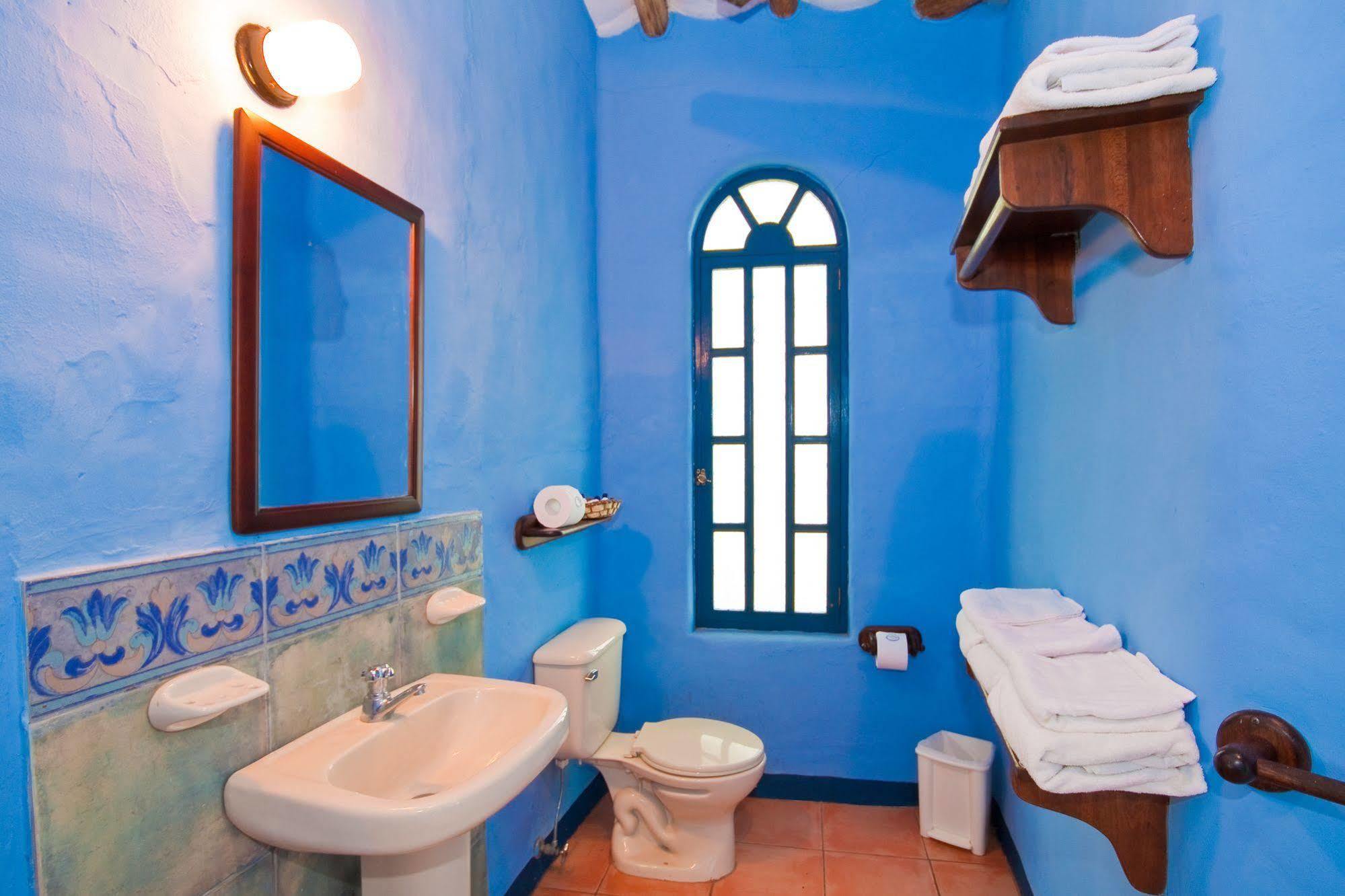 Mantaraya Lodge Puerto López エクステリア 写真